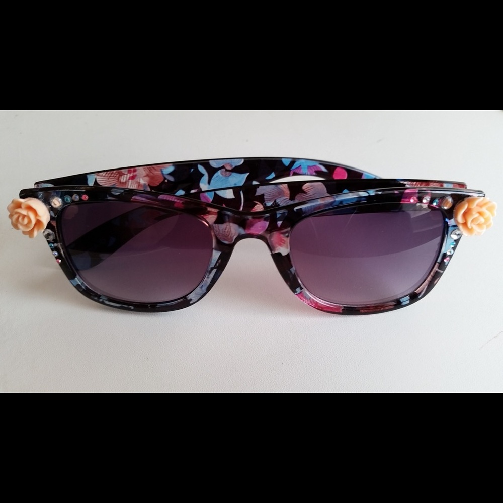 Decorated Floral Sunglasses